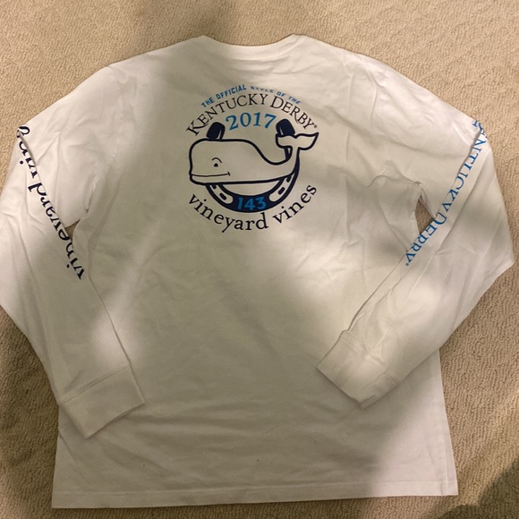 Vineyard Vines - Picture 3 of 3